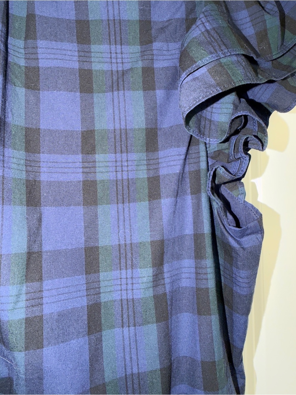 Sail to Sable/Size Large
Navy Plaid Ruffle Sleeve Women’s Dress - Picture 4 of 6